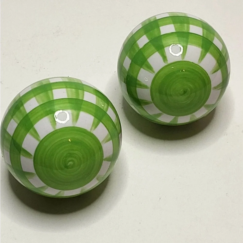 4 Pottery Barn Kids Green and White Gingham Curtain Finials. (Set of 4)